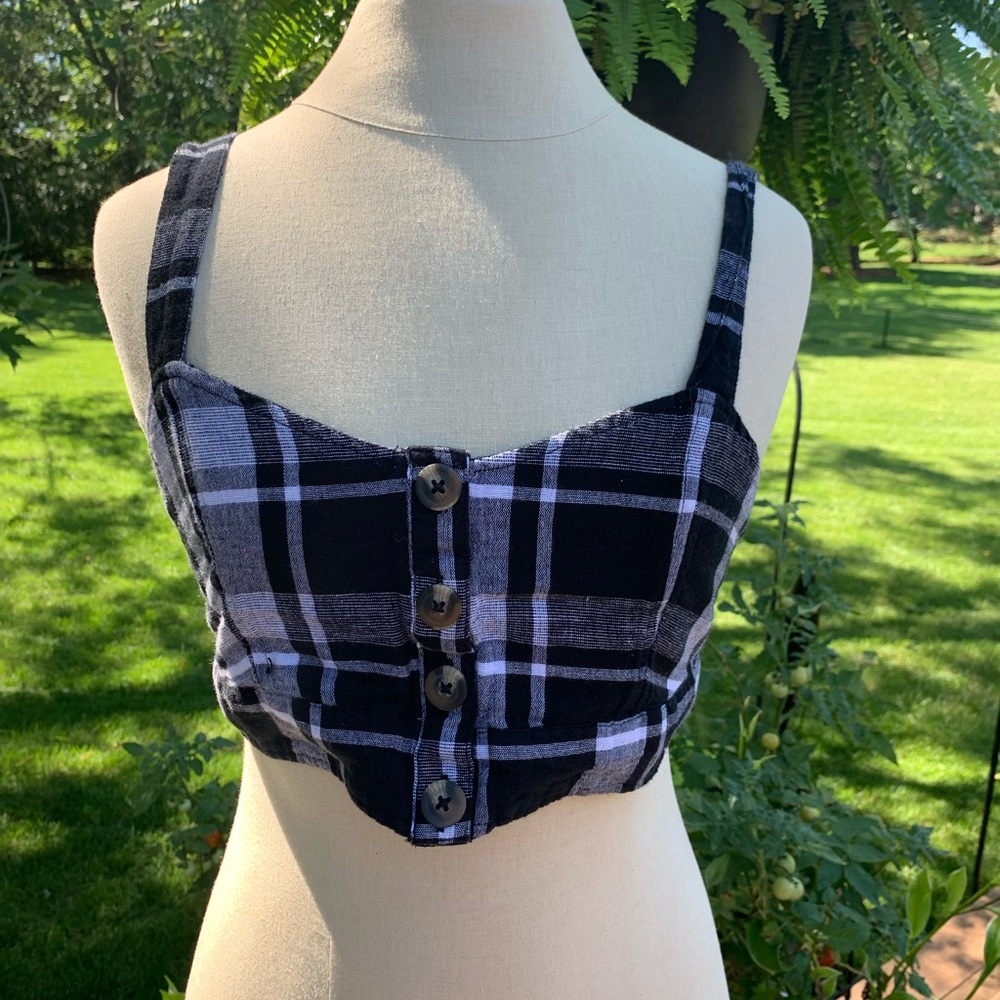 American Eagle crop top